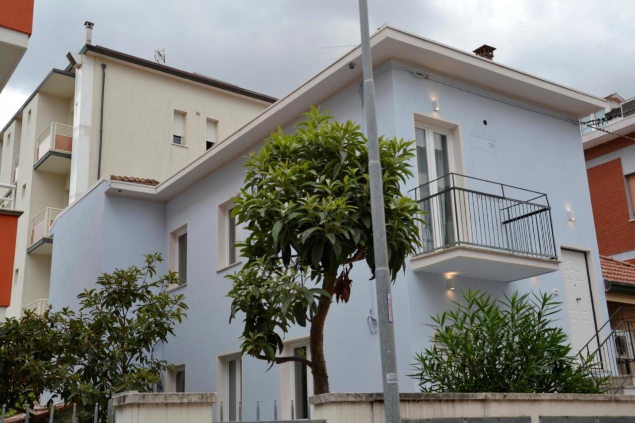 Dimora Romagnola Casa Vacanze Appartamenti Rimini Exterior foto